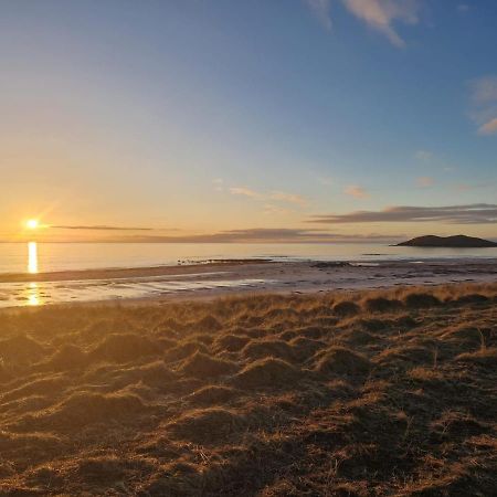 Вилла Loch An Eilean Pod Isle Of South Uist Pollachara Экстерьер фото