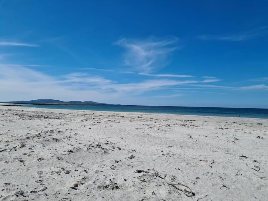 Вилла Loch An Eilean Pod Isle Of South Uist Pollachara Экстерьер фото