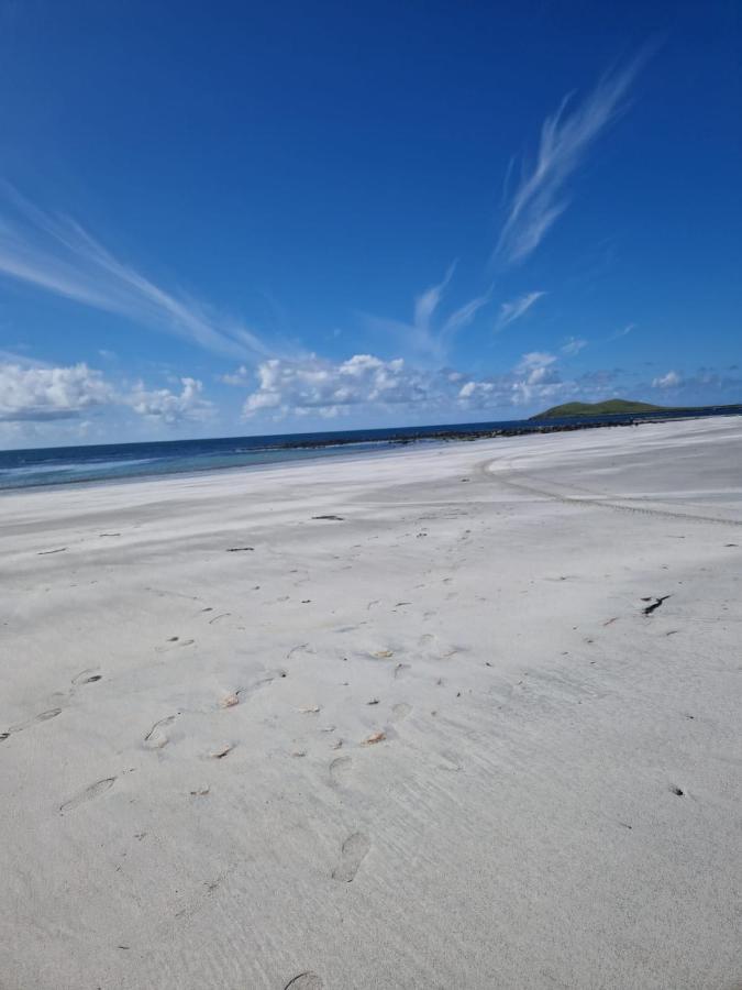 Вилла Loch An Eilean Pod Isle Of South Uist Pollachara Экстерьер фото