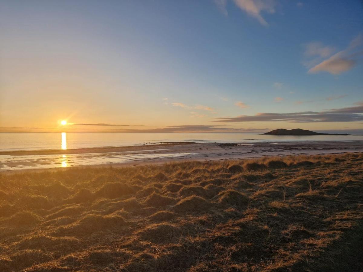 Вилла Loch An Eilean Pod Isle Of South Uist Pollachara Экстерьер фото