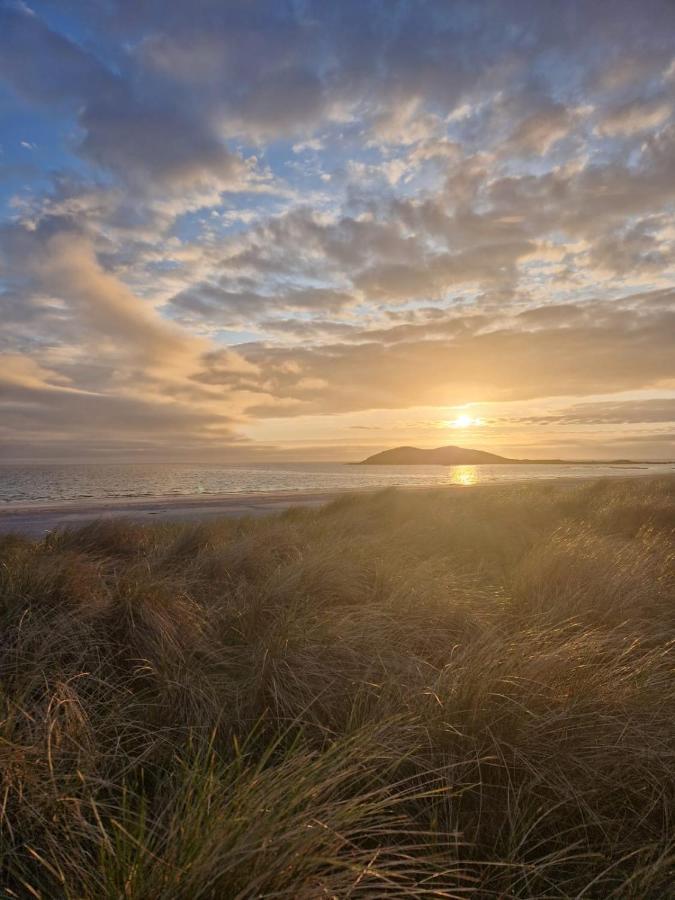 Вилла Loch An Eilean Pod Isle Of South Uist Pollachara Экстерьер фото